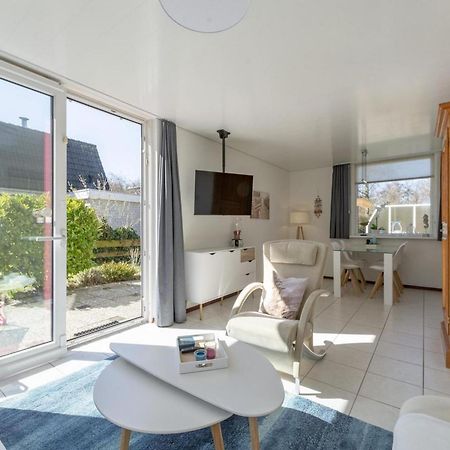 Holiday Home With Pool By The Sea Sint Maartensvlotbrug エクステリア 写真