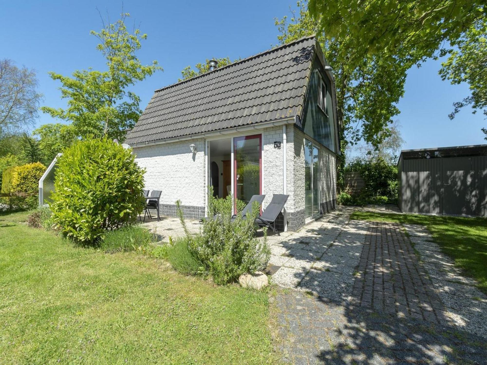 Holiday Home With Pool By The Sea Sint Maartensvlotbrug エクステリア 写真